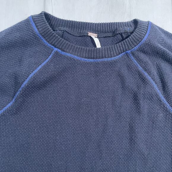 Free People Women's Small In The Mix Cuff Top Navy Blue Thermal Boho Long Sleeve - Picture 2 of 12